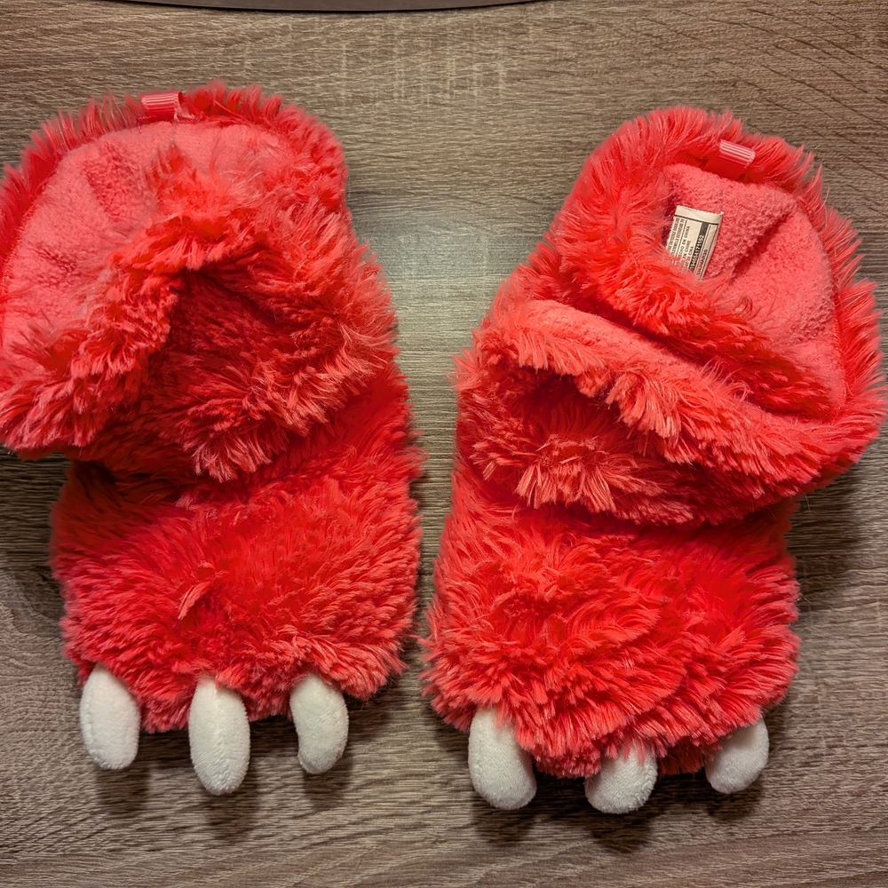 Carter's Fuzzy Red Monster Paw Slippers Kids 5/6